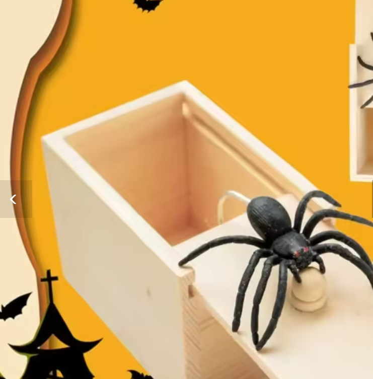 Wooden Spider Scare Prank Box